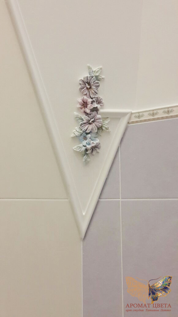 Роспись лепнины в ванной