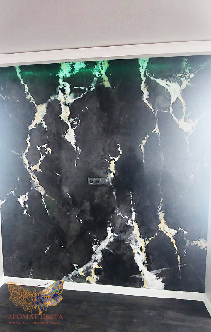 Декоративное покрытие под черный полированный мрамор